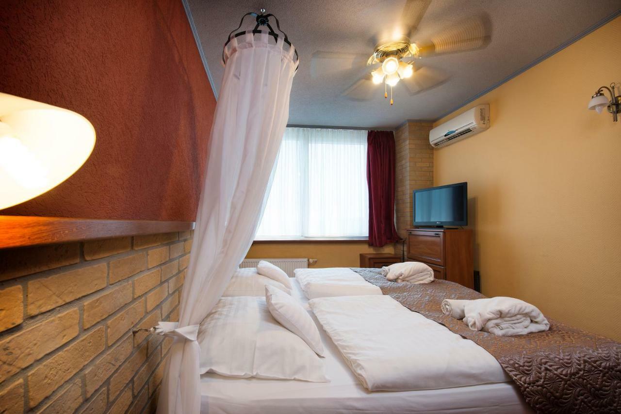 Hotel Therma Dunaszerdahely Kültér fotó